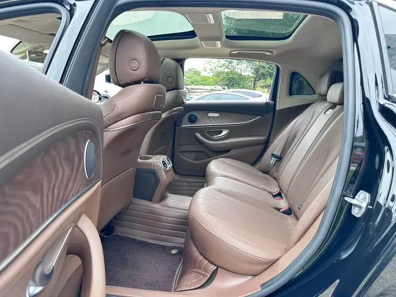 Mercedes-Benz E-Class 2020 Facelift E 300 L Fashion Model — миниатюра 13
