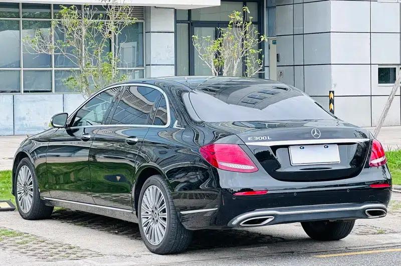 Mercedes-Benz E-Class 2020 Facelift E 300 L Fashion Model — миниатюра 4