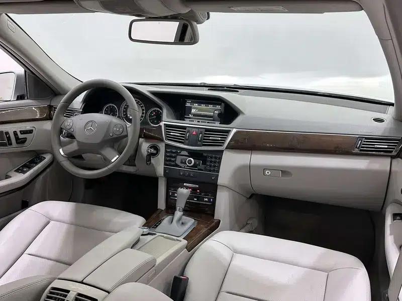 Mercedes-Benz E-Class 2011 E 260 L CGI Fashion Edition — миниатюра 13