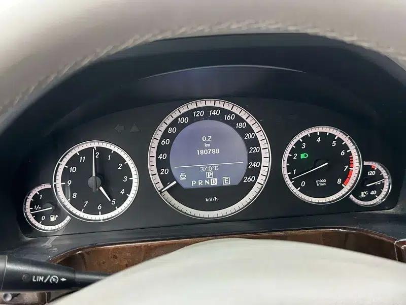 Mercedes-Benz E-Class 2011 E 260 L CGI Fashion Edition — миниатюра 10