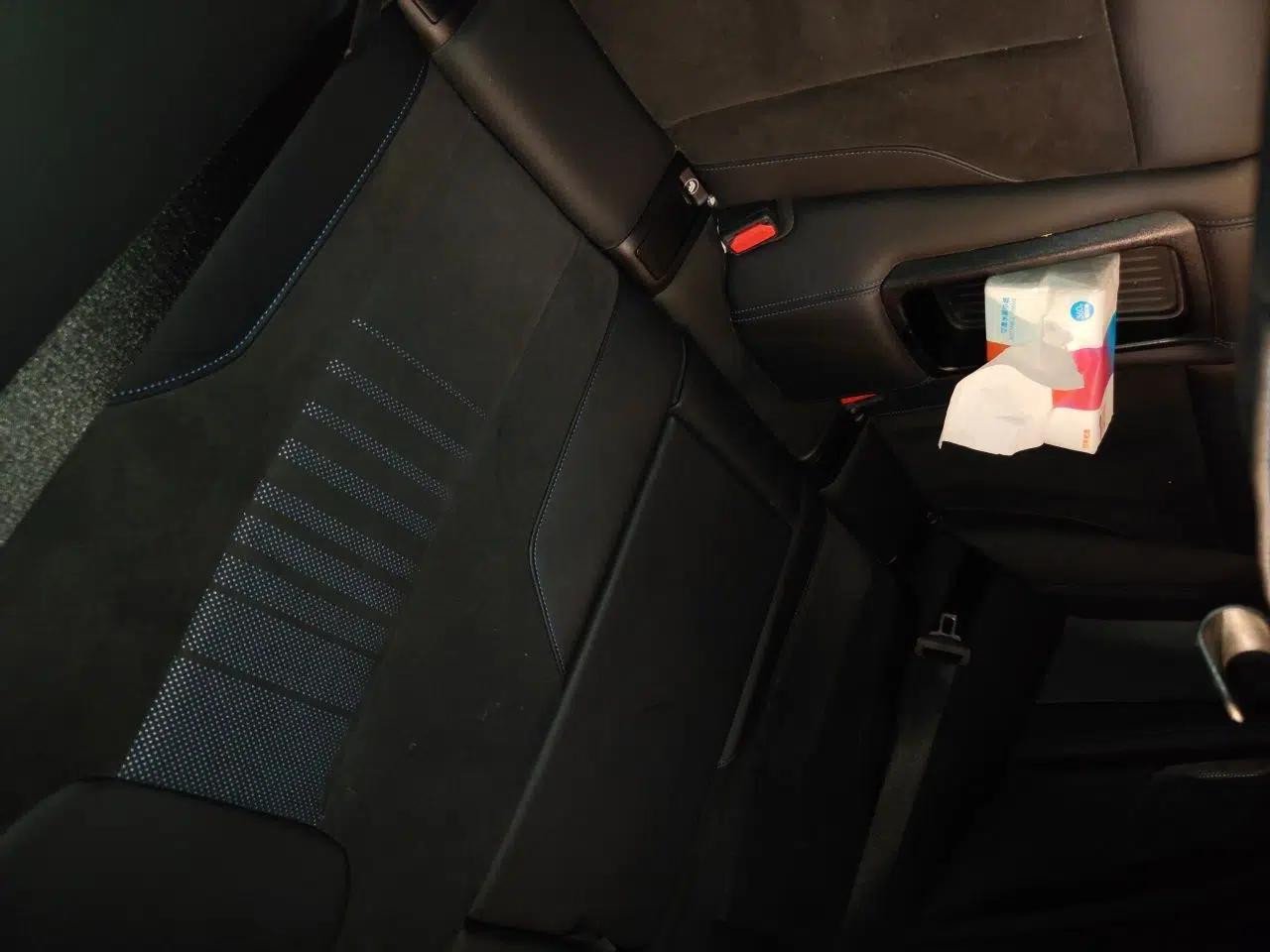 BMW 2 Series 2022 225i M Sport Night Edition — миниатюра 17