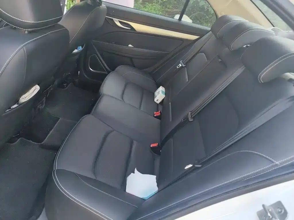 Geely Emgrand 2018 1.5L Manual Upward Connected Edition — миниатюра 13