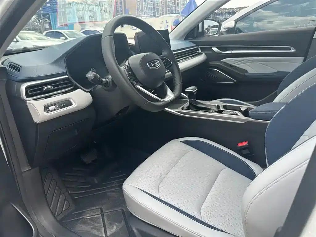 Geely Emgrand 2022 4th Generation 1.5L CVT Elite — миниатюра 4