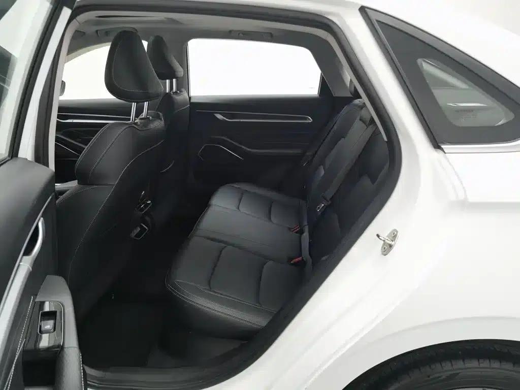 Geely Emgrand 2022 4th Generation 1.5L CVT Premium — миниатюра 15