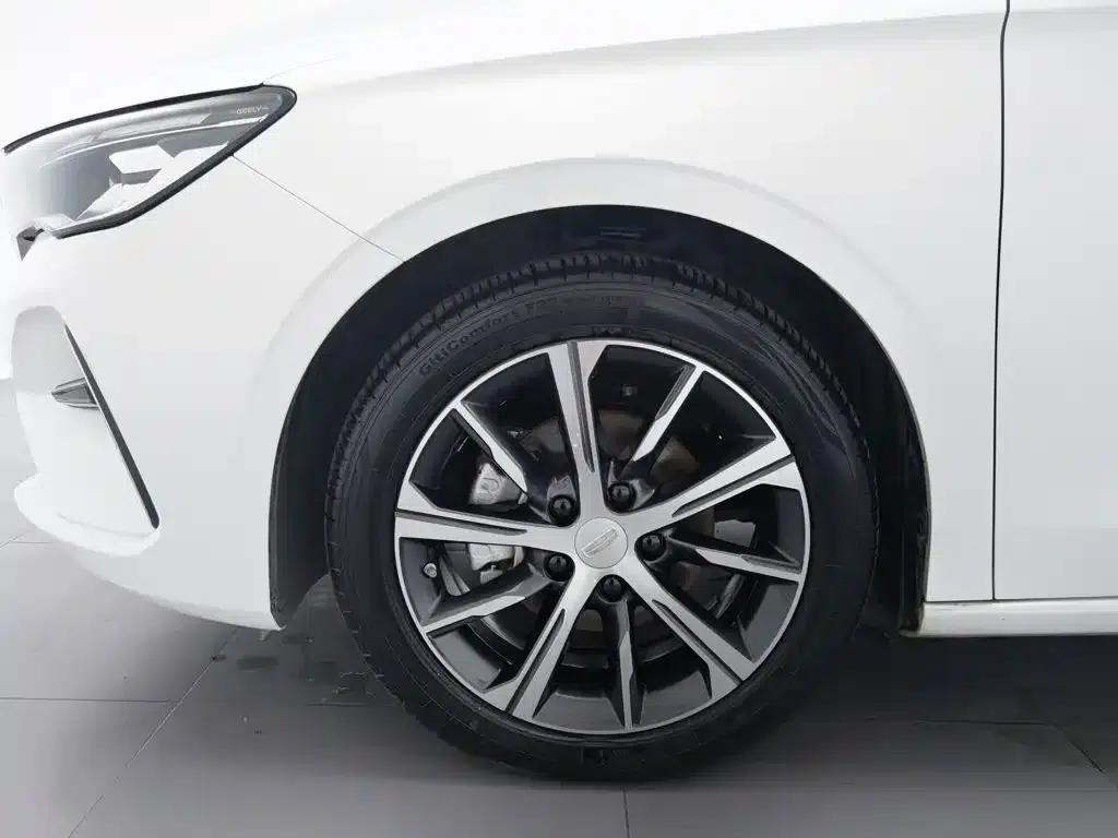 Geely Emgrand 2022 4th Generation 1.5L CVT Premium — миниатюра 17