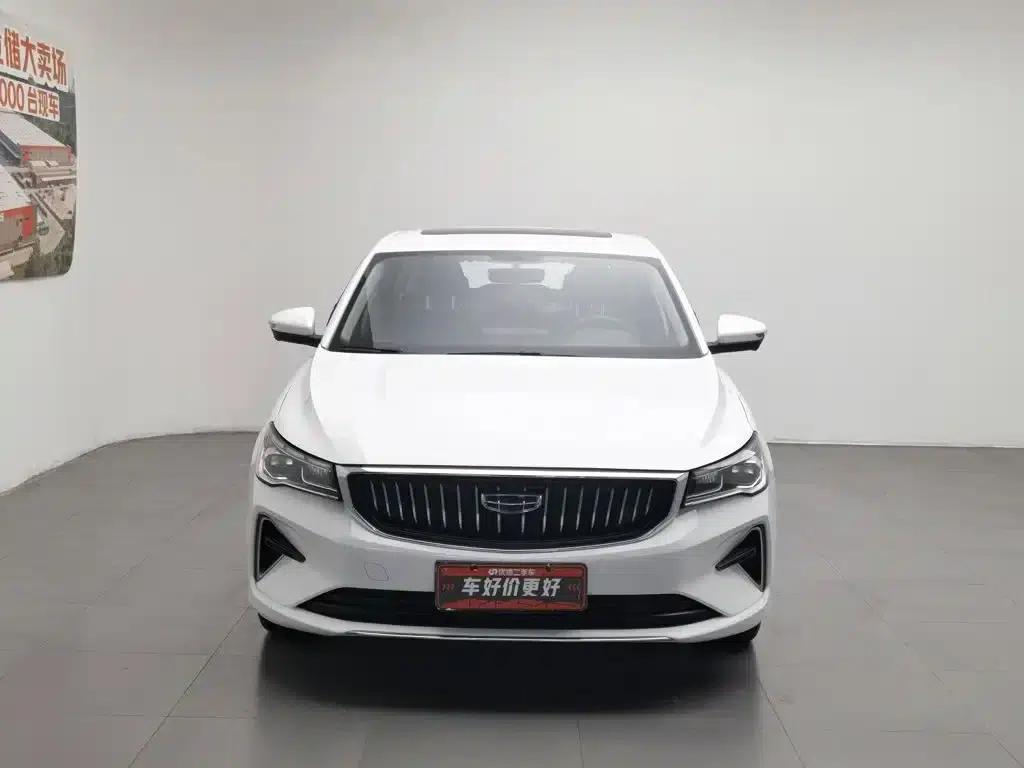 Geely Emgrand 2022 4th Generation 1.5L CVT Premium — миниатюра 3