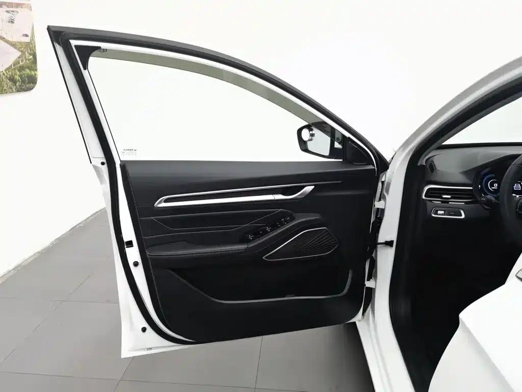 Geely Emgrand 2022 4th Generation 1.5L CVT Premium — миниатюра 8