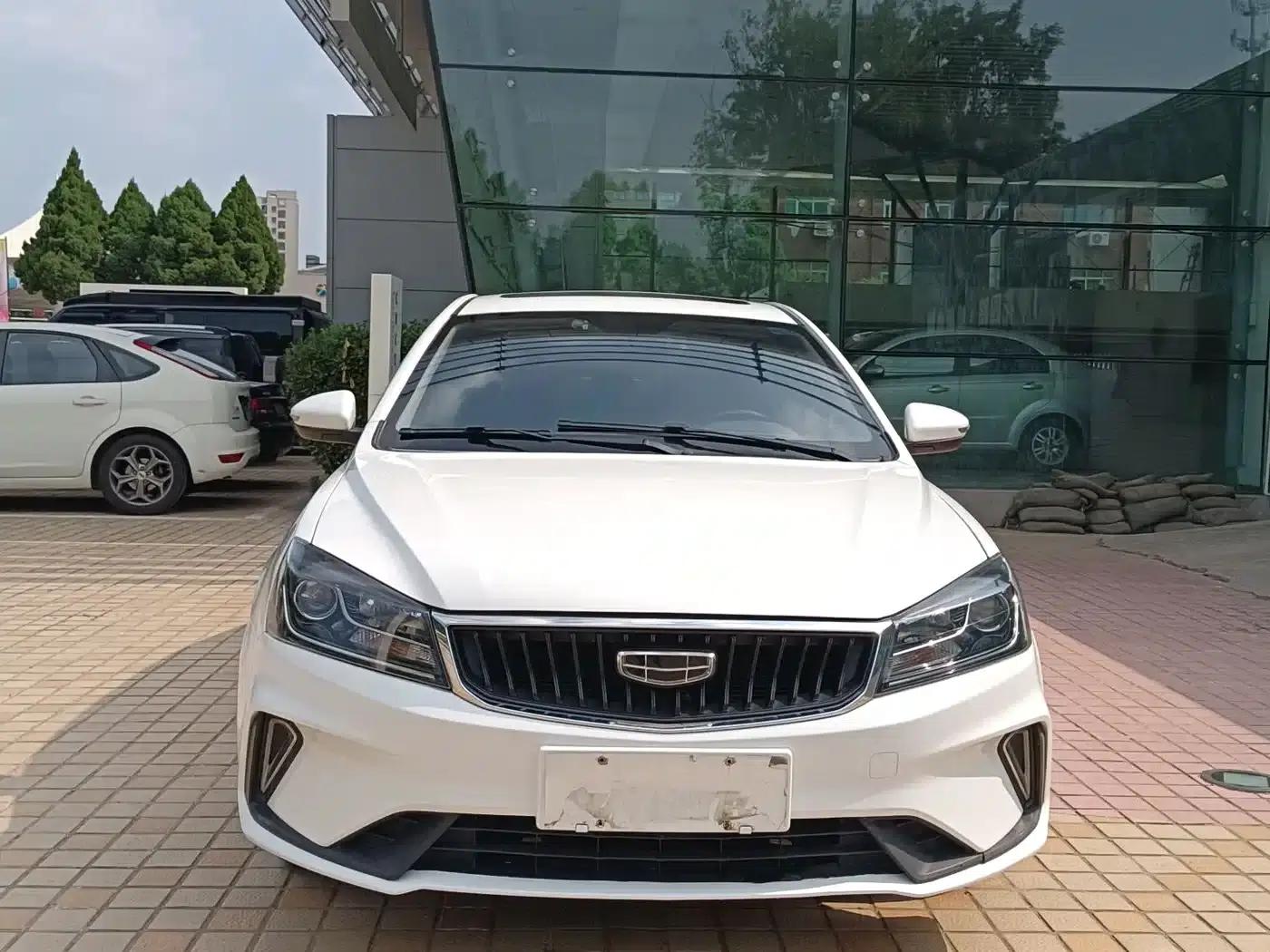 Geely Emgrand 2021 UP 1.5L CVT Luxury Edition — миниатюра 2
