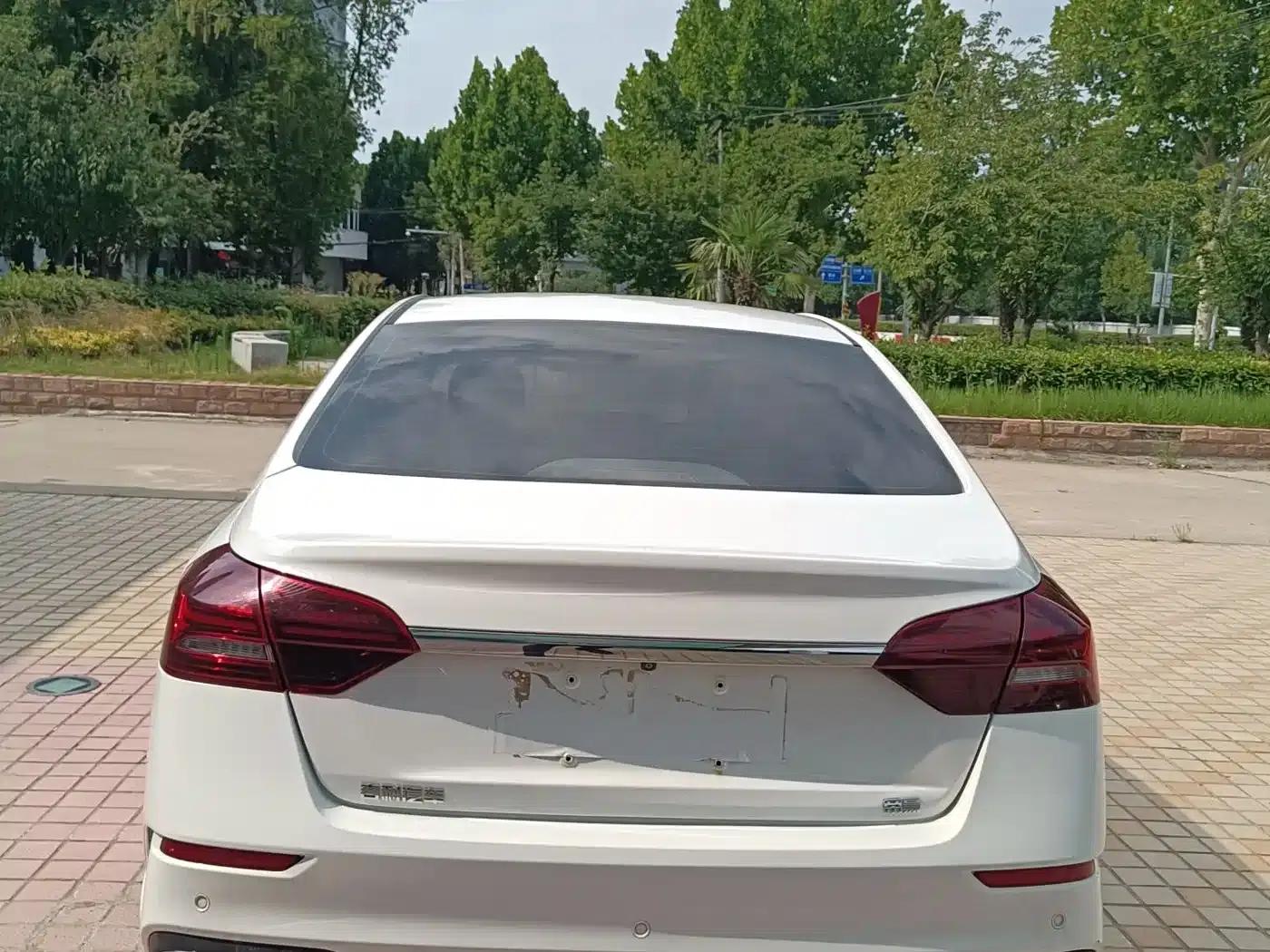 Geely Emgrand 2021 UP 1.5L CVT Luxury Edition — миниатюра 15