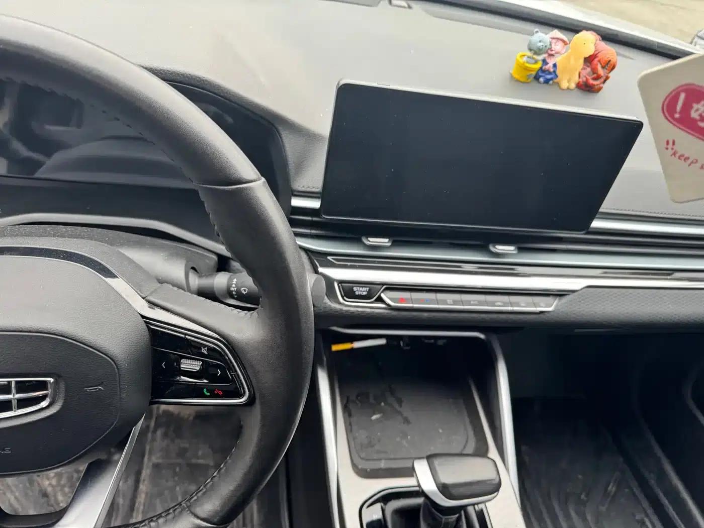 Geely Emgrand 2022 4th Generation 1.5L CVT Luxury Edition — миниатюра 11