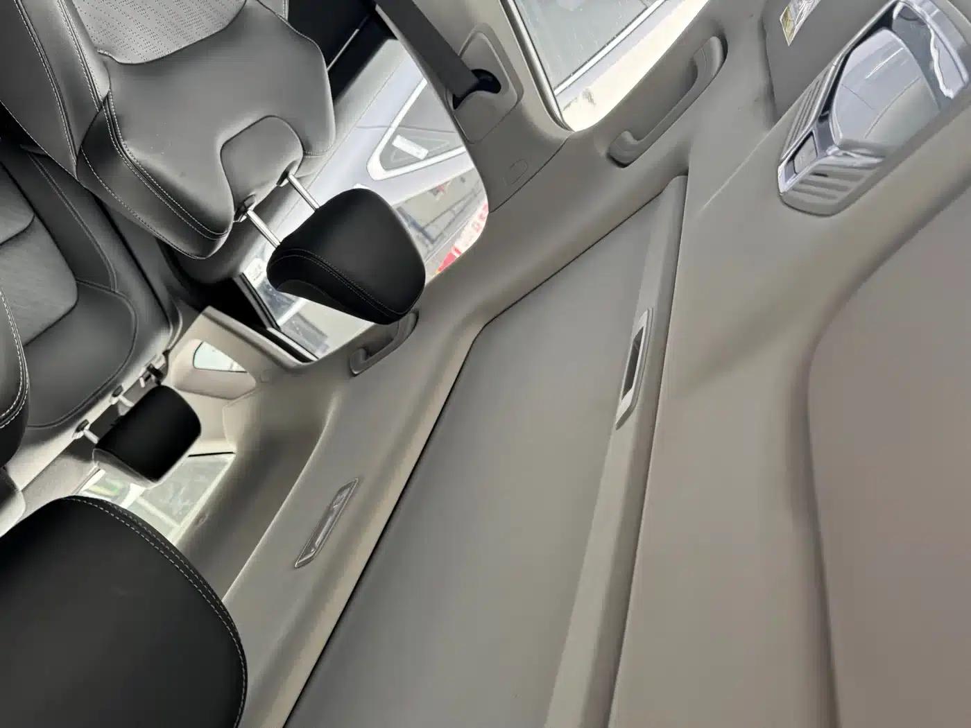 Geely Emgrand 2022 4th Generation 1.5L CVT Luxury Edition — миниатюра 13