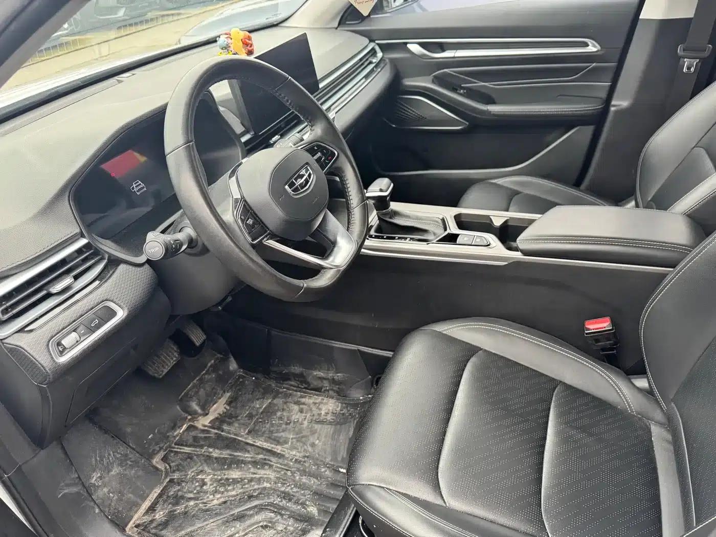 Geely Emgrand 2022 4th Generation 1.5L CVT Luxury Edition — миниатюра 6