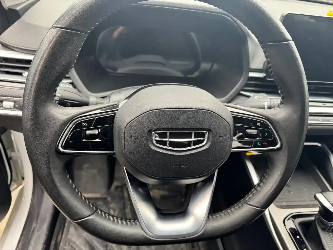 Geely Emgrand 2022 4th Generation 1.5L CVT Luxury Edition — миниатюра 8