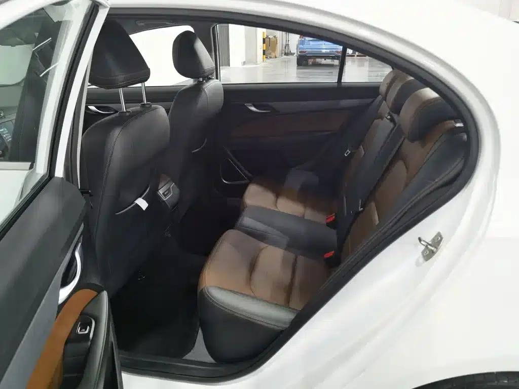 Geely Emgrand 2021 UP 1.5L CVT Upward Edition — миниатюра 15