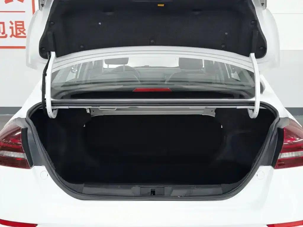 Geely Emgrand 2021 UP 1.5L CVT Upward Edition — миниатюра 16