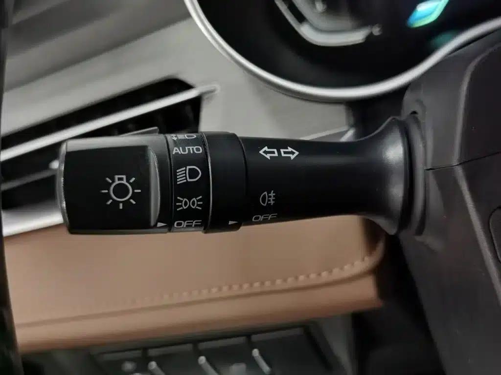 Geely Emgrand 2021 UP 1.5L CVT Upward Edition — миниатюра 21