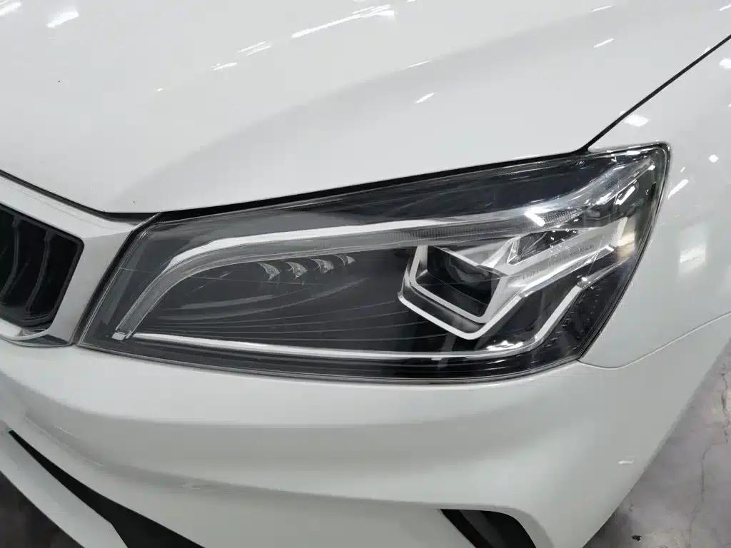 Geely Emgrand 2021 UP 1.5L CVT Upward Edition — миниатюра 7