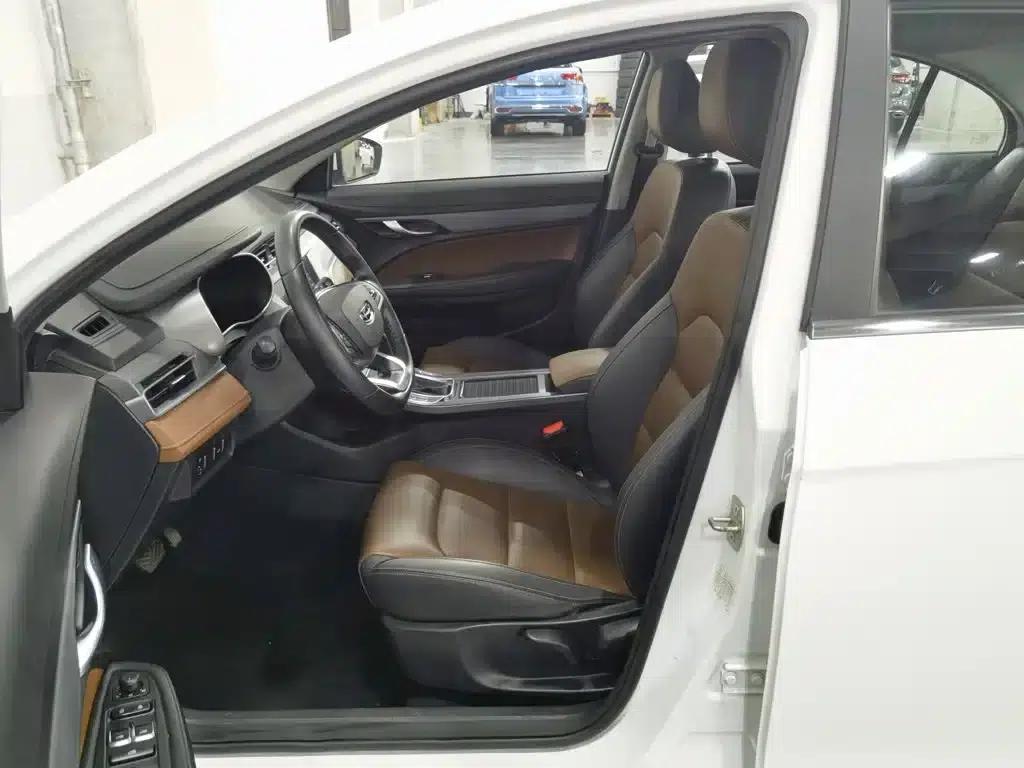 Geely Emgrand 2021 UP 1.5L CVT Upward Edition — миниатюра 10