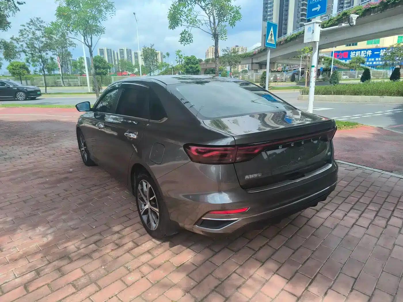 Geely Emgrand 2022 4th Generation 1.5L CVT Premium — миниатюра 12