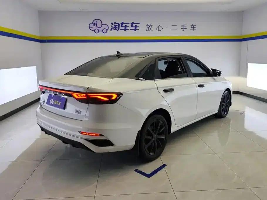 Geely Emgrand 2023 4th Generation Champion Edition 1.5L CVT Premium — миниатюра 3