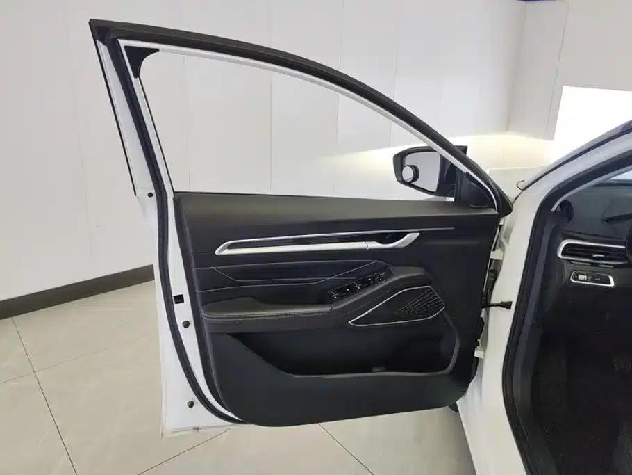 Geely Emgrand 2023 4th Generation Champion Edition 1.5L CVT Premium — миниатюра 7