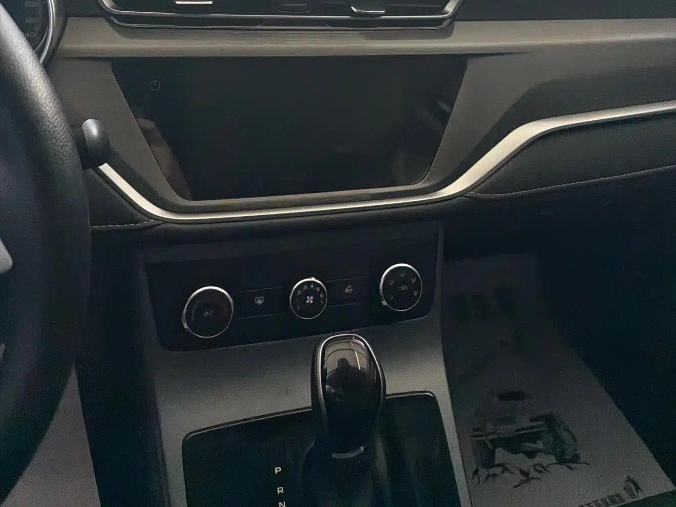 Geely Emgrand 2021 UP 1.5L CVT Luxury Edition — миниатюра 12