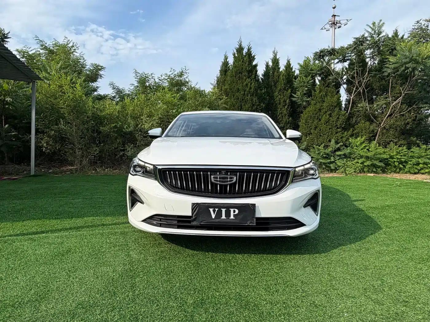 Geely Emgrand 2022 4th Generation 1.5L CVT Premium — миниатюра 2