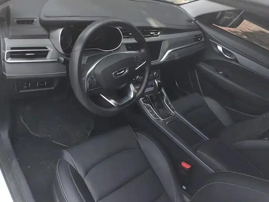 Geely Emgrand 2021 UP 1.5L CVT Luxury Edition — миниатюра 12