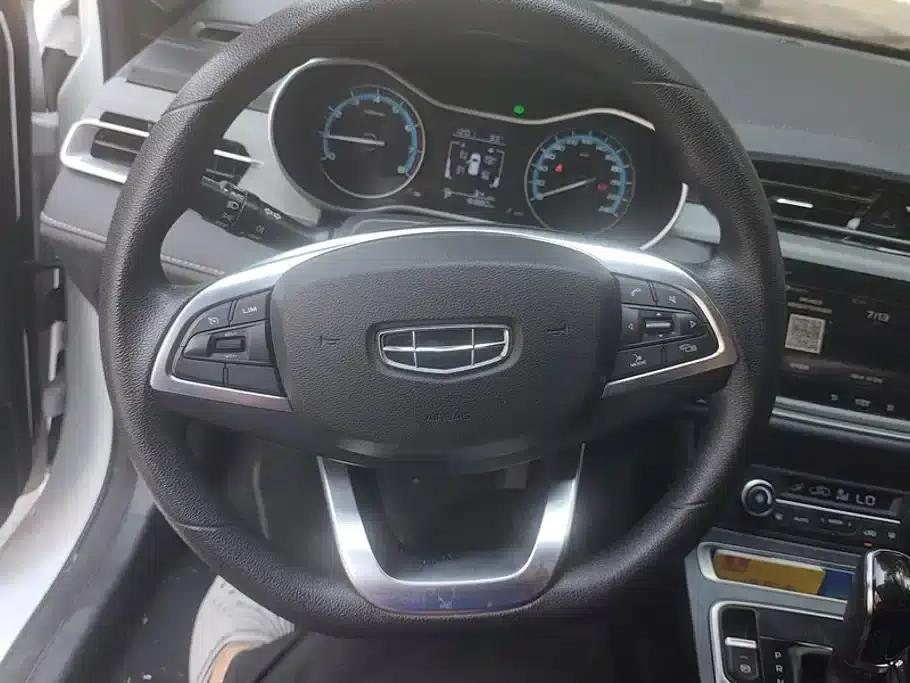 Geely Emgrand 2021 UP 1.5L CVT Luxury Edition — миниатюра 15