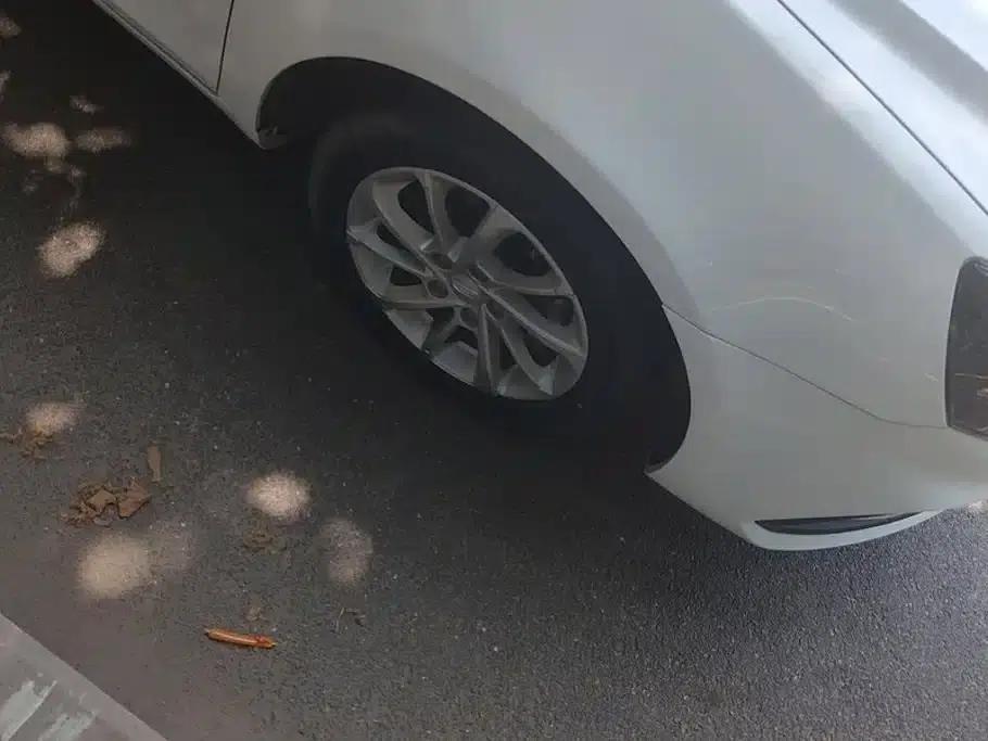 Geely Emgrand 2021 UP 1.5L CVT Luxury Edition — миниатюра 6