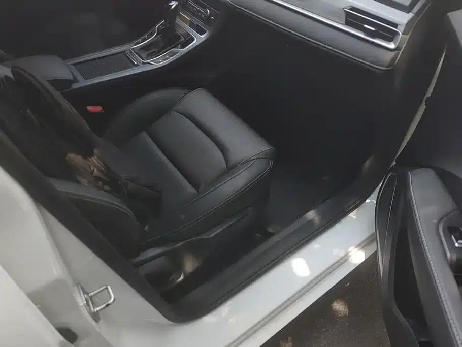Geely Emgrand 2021 UP 1.5L CVT Luxury Edition — миниатюра 8