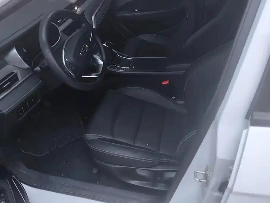 Geely Emgrand 2021 UP 1.5L CVT Luxury Edition — миниатюра 9