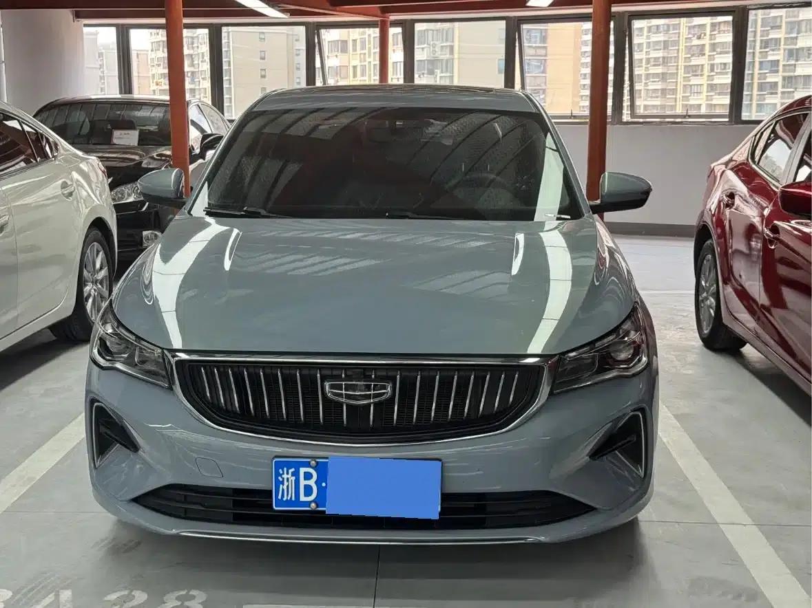 Geely Emgrand 2023 4th Generation Champion Edition 1.5L CVT Luxury — миниатюра 2
