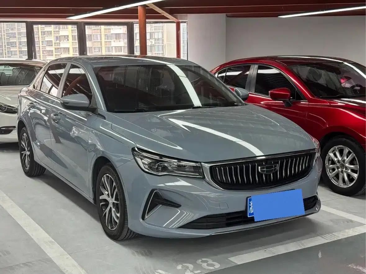 Geely Emgrand 2023 4th Generation Champion Edition 1.5L CVT Luxury — миниатюра 3