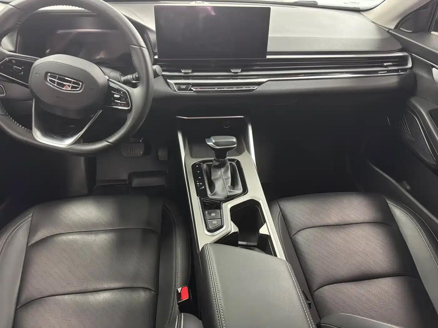 Geely Emgrand 2023 4th Generation Champion Edition 1.5L CVT Luxury — миниатюра 5