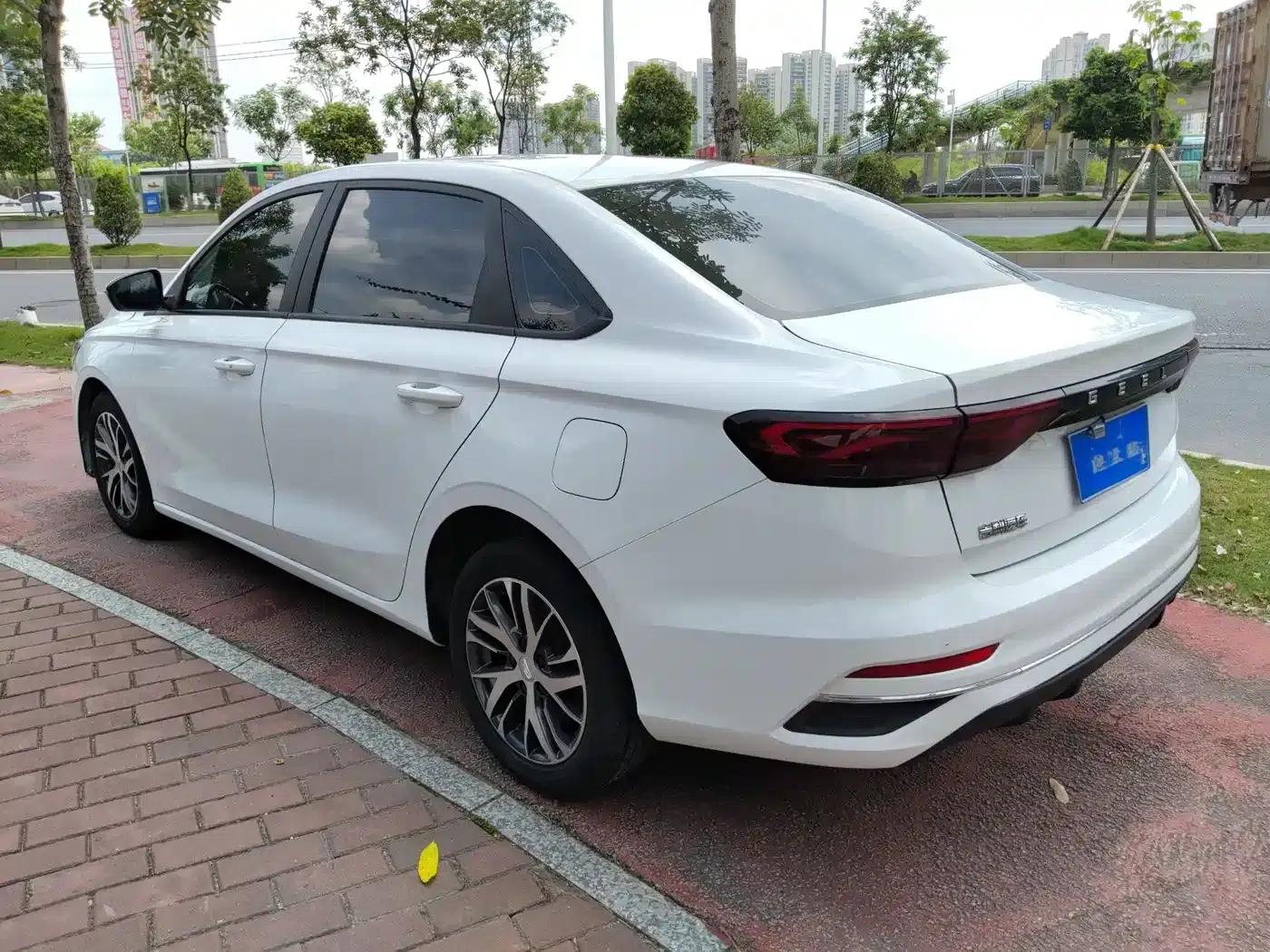 Geely Emgrand 2023 4th Generation Champion Edition 1.5L CVT Premium — миниатюра 6