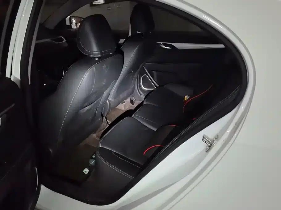 Geely Emgrand 2020 1.5L CVT Upward Edition — миниатюра 11