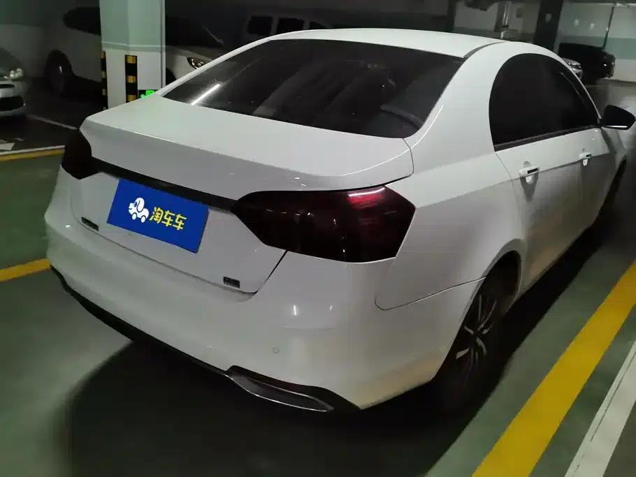 Geely Emgrand 2020 1.5L CVT Upward Edition — миниатюра 3