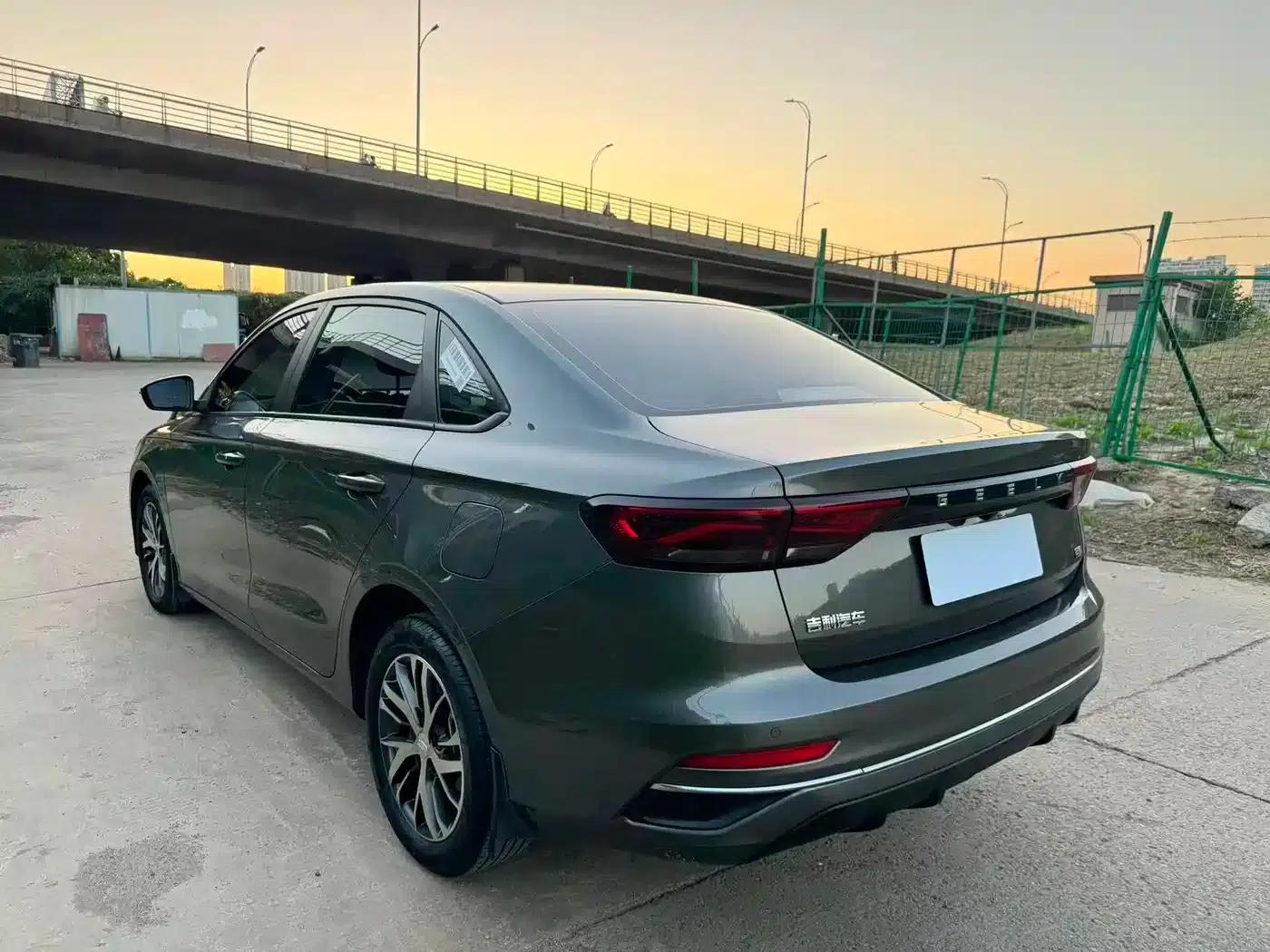Geely Emgrand 2023 4th Generation Champion Edition 1.5L CVT Luxury — миниатюра 4