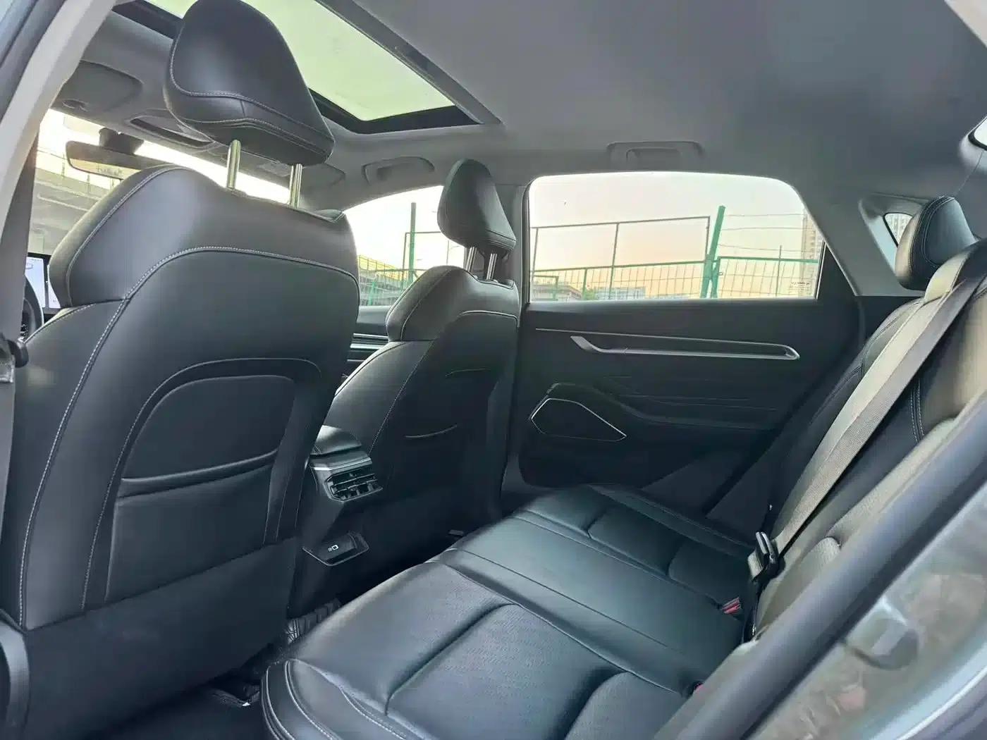 Geely Emgrand 2023 4th Generation Champion Edition 1.5L CVT Luxury — миниатюра 9