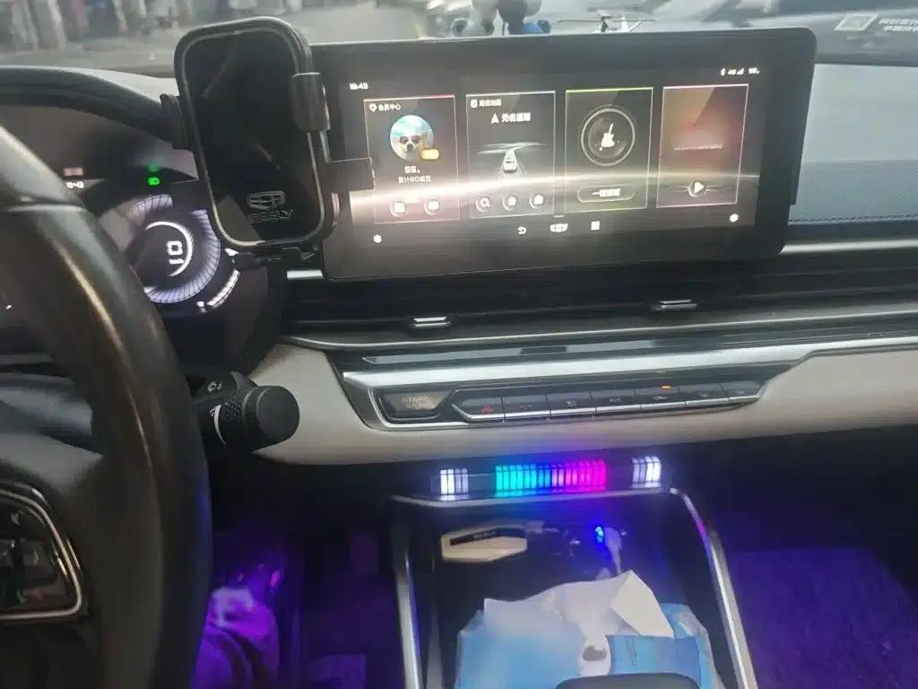Geely Emgrand 2022 4th Generation 1.5L CVT Premium — миниатюра 6
