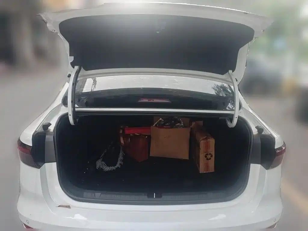 Geely Emgrand 2022 4th Generation 1.5L CVT Premium — миниатюра 10