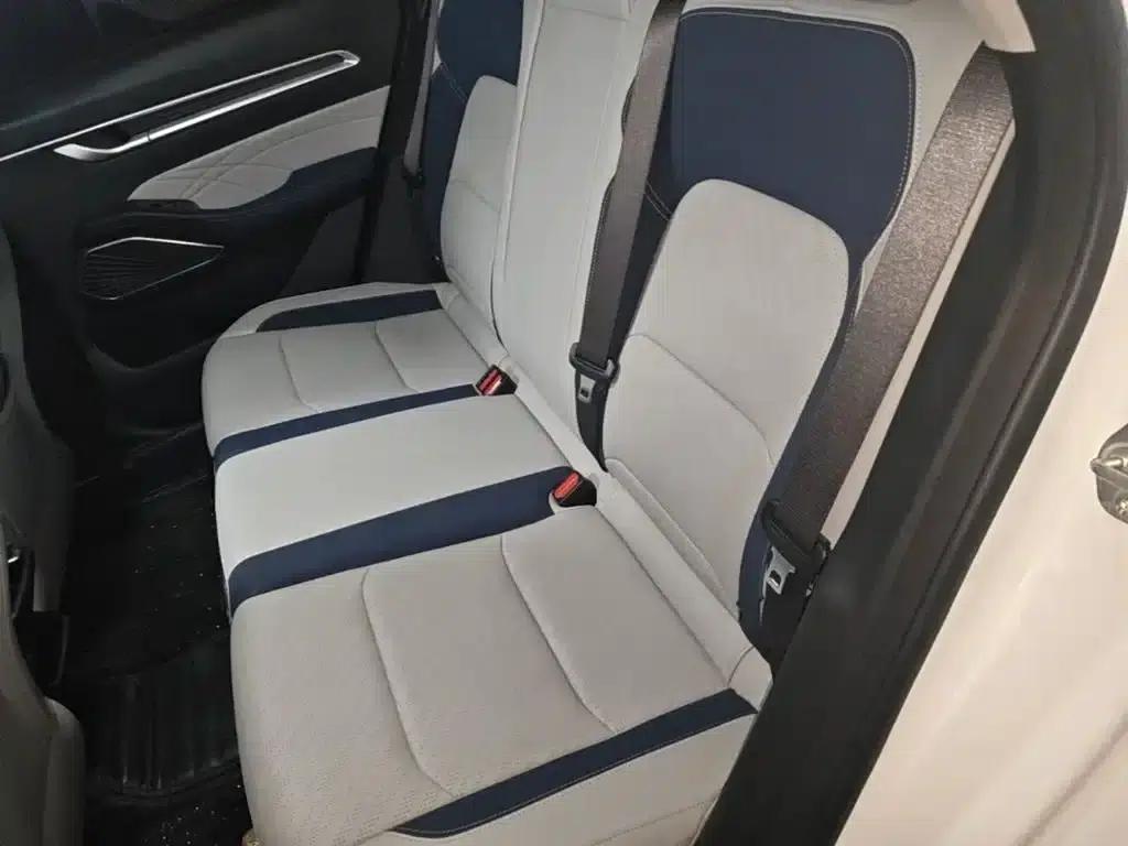 Geely Emgrand 2022 4th Generation 1.5L CVT Flagship Edition — миниатюра 17