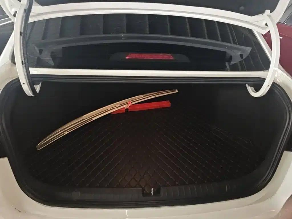 Geely Emgrand 2022 4th Generation 1.5L CVT Flagship Edition — миниатюра 19
