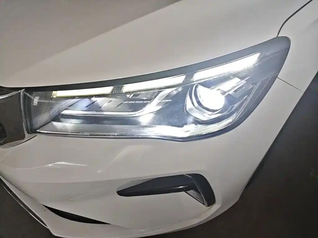 Geely Emgrand 2022 4th Generation 1.5L CVT Flagship Edition — миниатюра 24