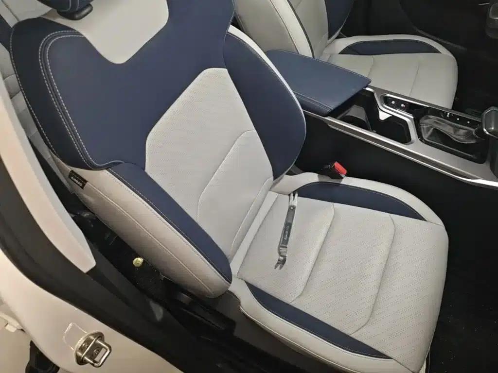 Geely Emgrand 2022 4th Generation 1.5L CVT Flagship Edition — миниатюра 25