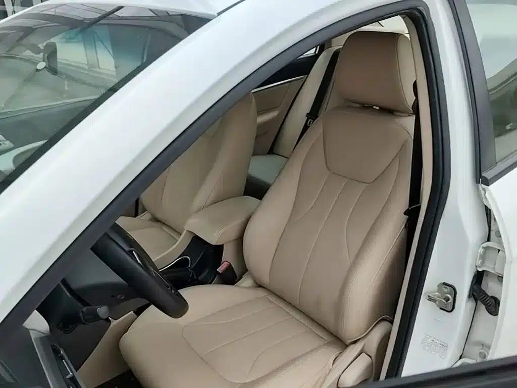 Geely Emgrand 2017 Sedan Million Edition 1.5L Manual Deluxe — миниатюра 15