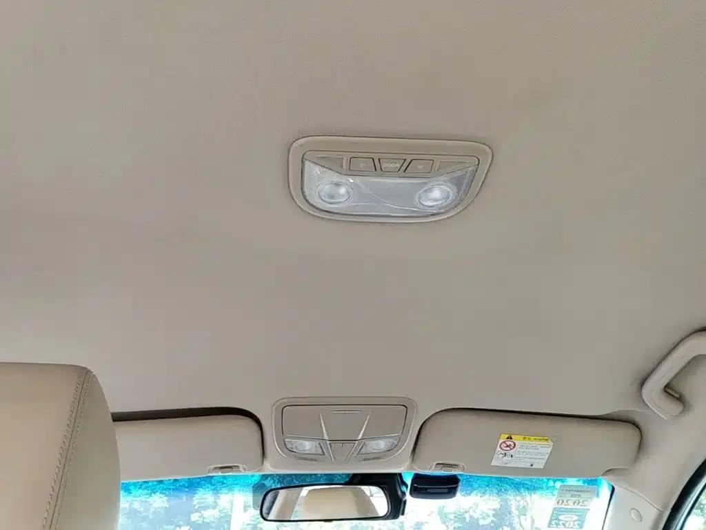 Geely Emgrand 2017 Sedan Million Edition 1.5L Manual Deluxe — миниатюра 18