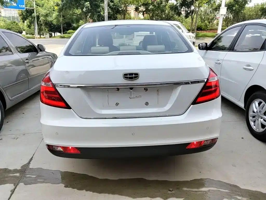 Geely Emgrand 2017 Sedan Million Edition 1.5L Manual Deluxe — миниатюра 6