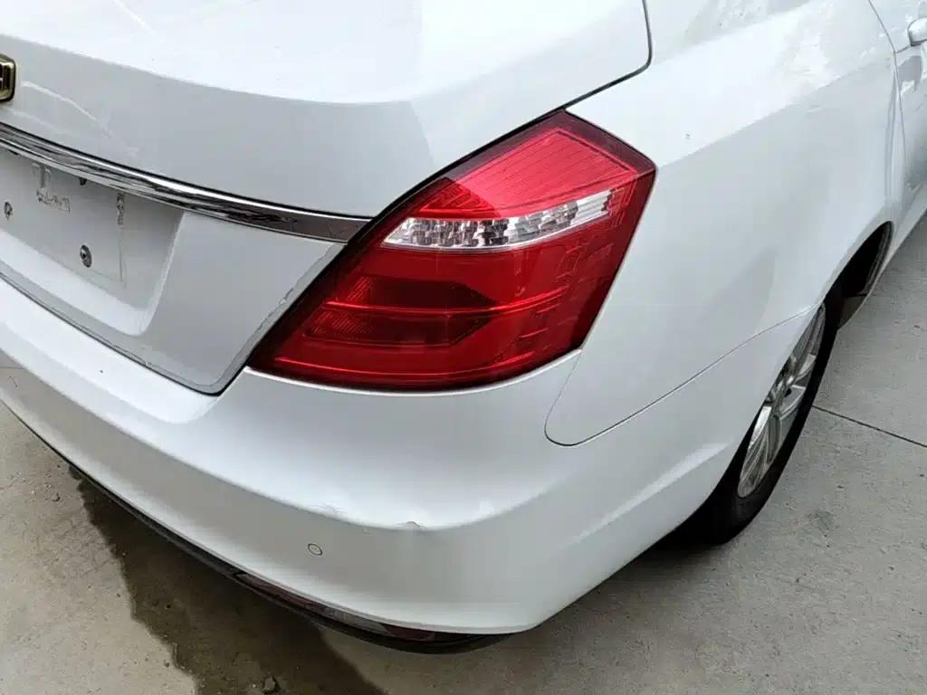 Geely Emgrand 2017 Sedan Million Edition 1.5L Manual Deluxe — миниатюра 8